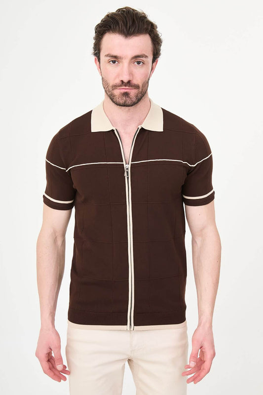 Men’s brown slim fit zip-up knit polo T-shirt with contrast collar, grid pattern, short sleeves, modern smart casual style