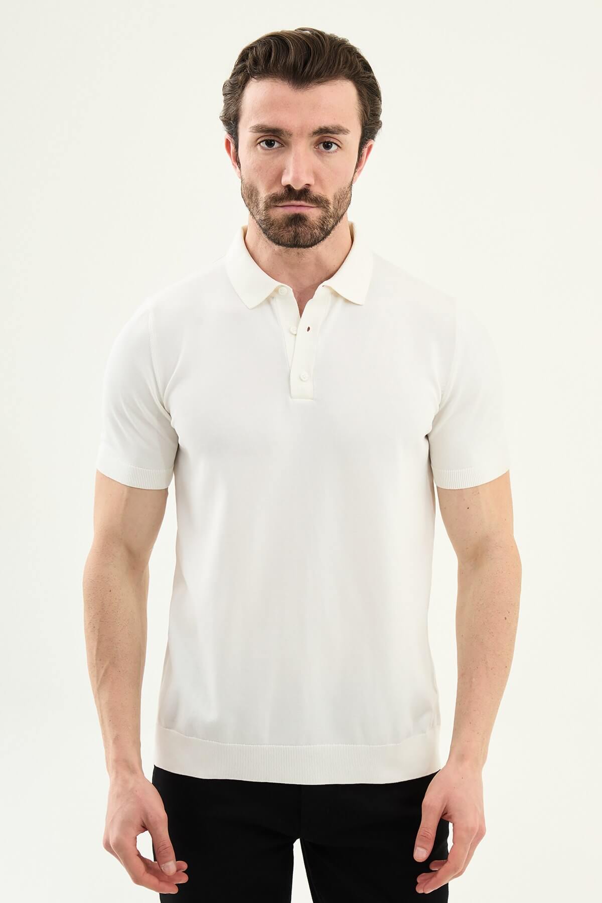 Men’s ecru slim fit cotton polo shirt with short sleeves, lightweight breathable fabric, clean minimal casual style
