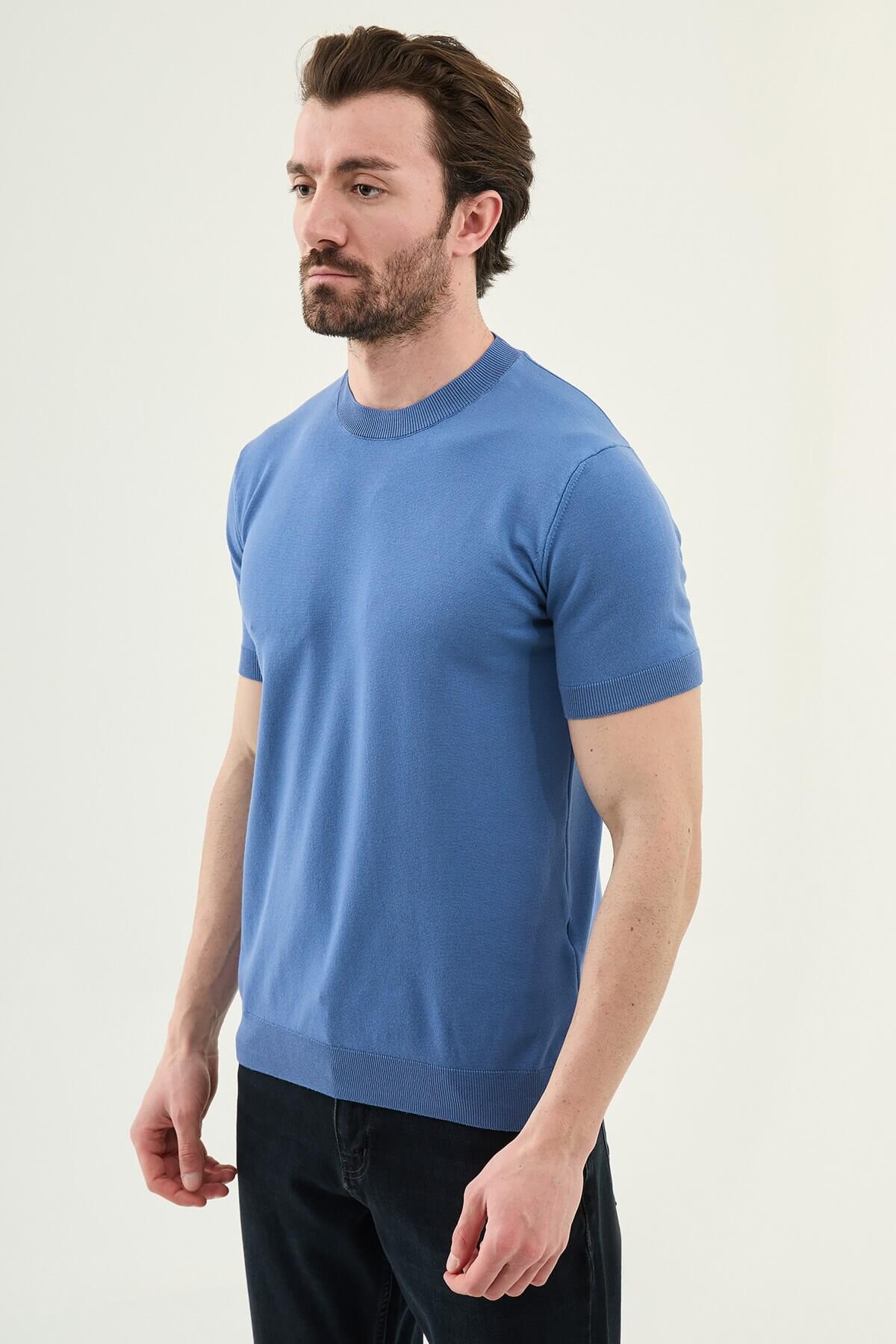 Men’s indigo slim fit crew neck knit t-shirt with short sleeves, soft cotton fabric, modern smart casual summer style