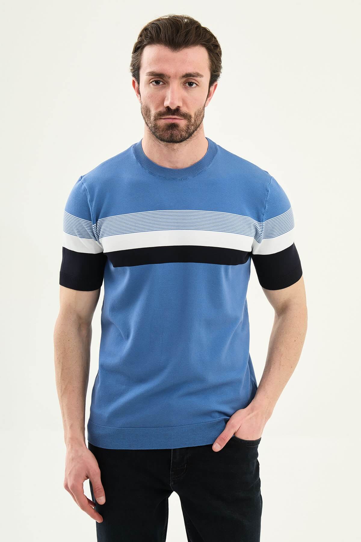 Men’s indigo slim fit striped knit t-shirt with white and navy horizontal stripes modern casual style