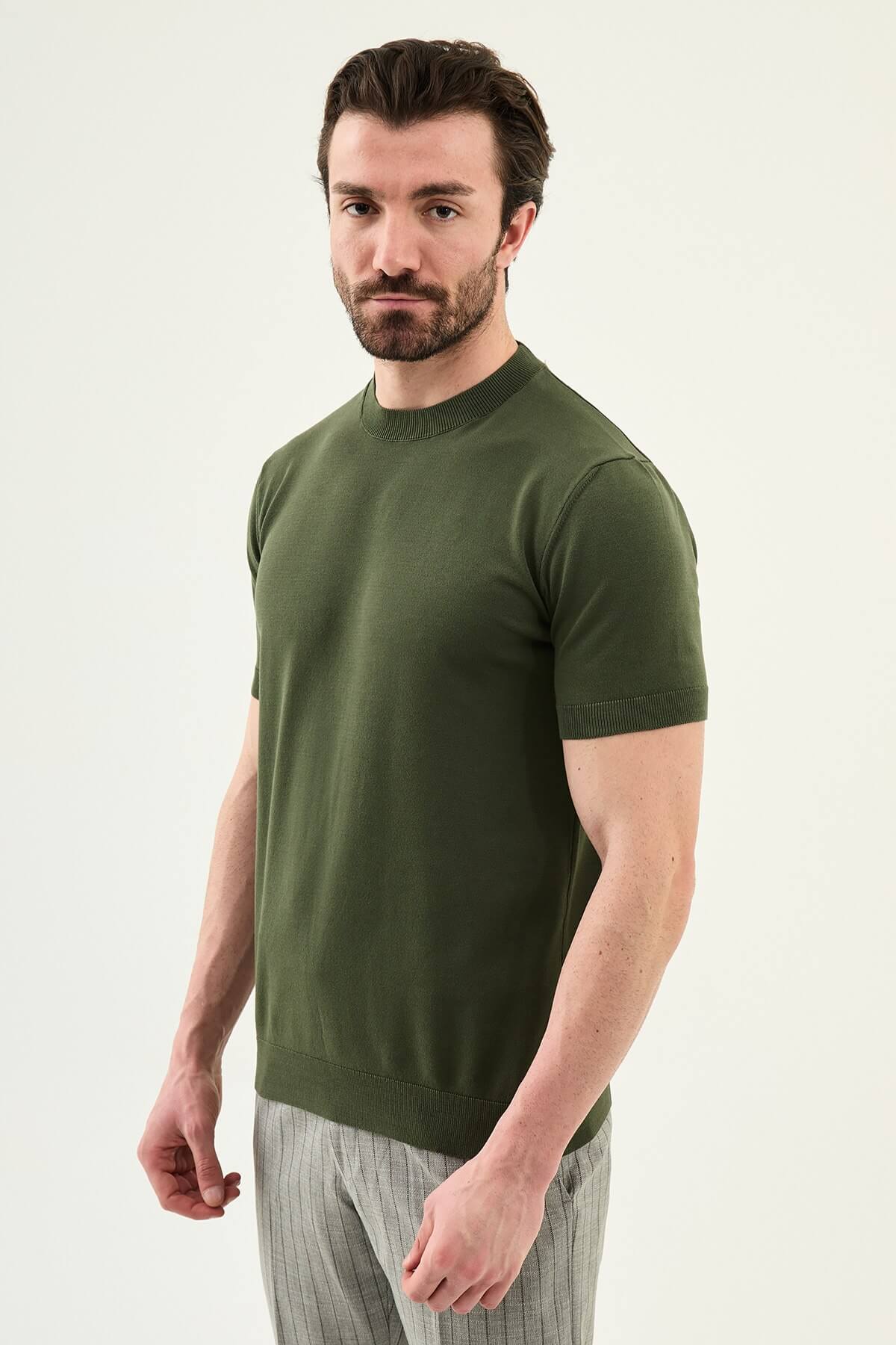 Men’s khaki slim fit crew neck knit t-shirt with short sleeves, cotton stretch fabric, smart casual modern summer style