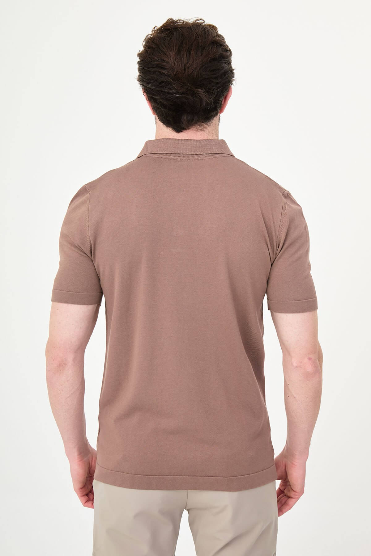 Men’s light brown slim fit knit polo T-shirt with diamond texture, short sleeves, tailored fit, smart casual style