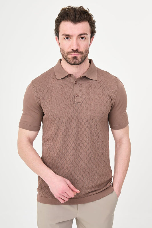 Men’s light brown slim fit knit polo T-shirt with diamond texture, short sleeves, tailored fit, smart casual style
