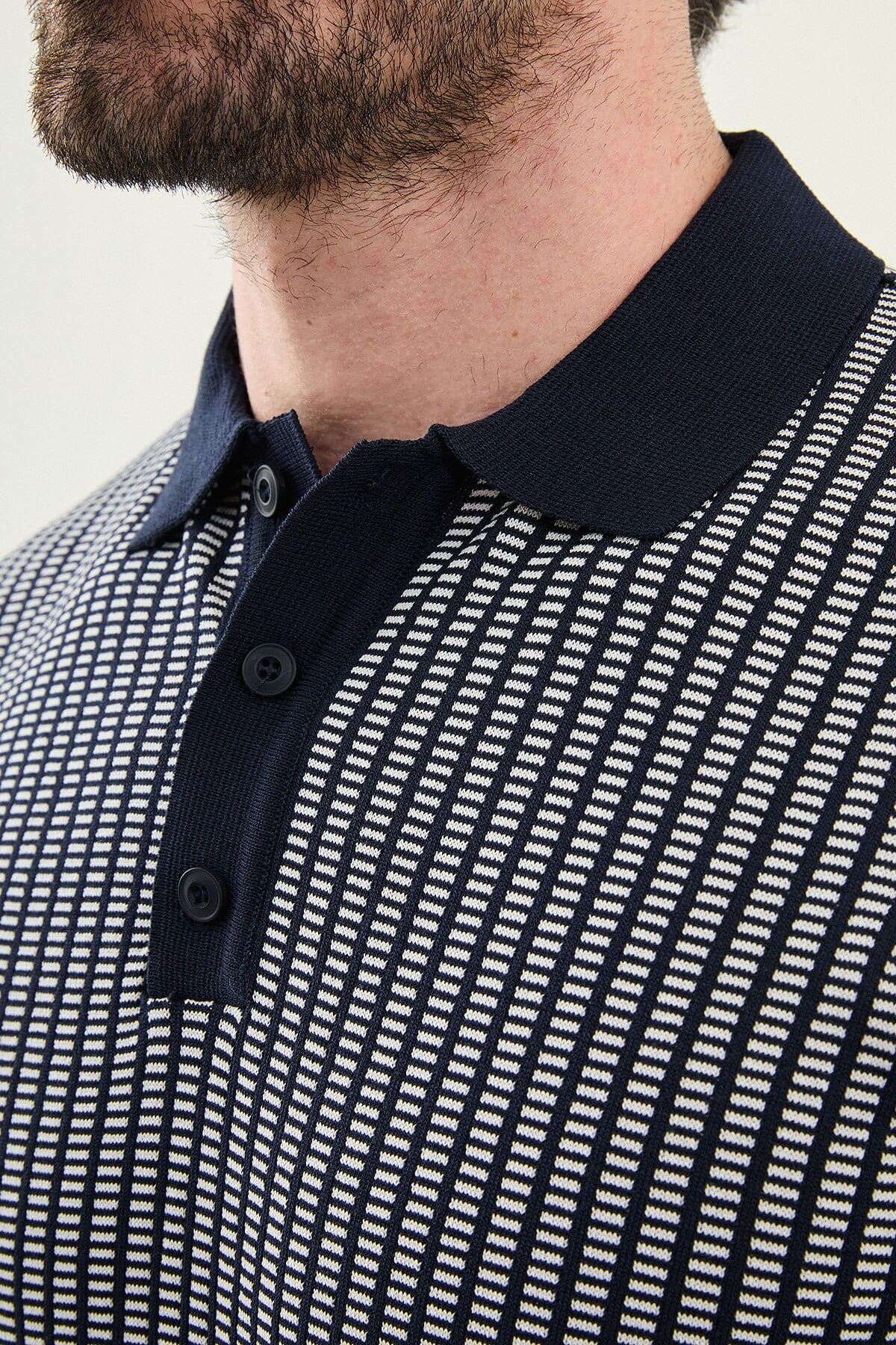 Men’s navy blue slim fit patterned knit polo shirt with textured design and contrast collar smart casual fashion