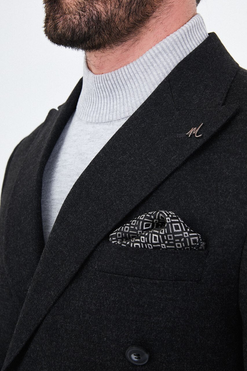 HolloMen men's black double-breasted two-piece suit featuring notch lapels, a six-button front, and a patterned pocket square.