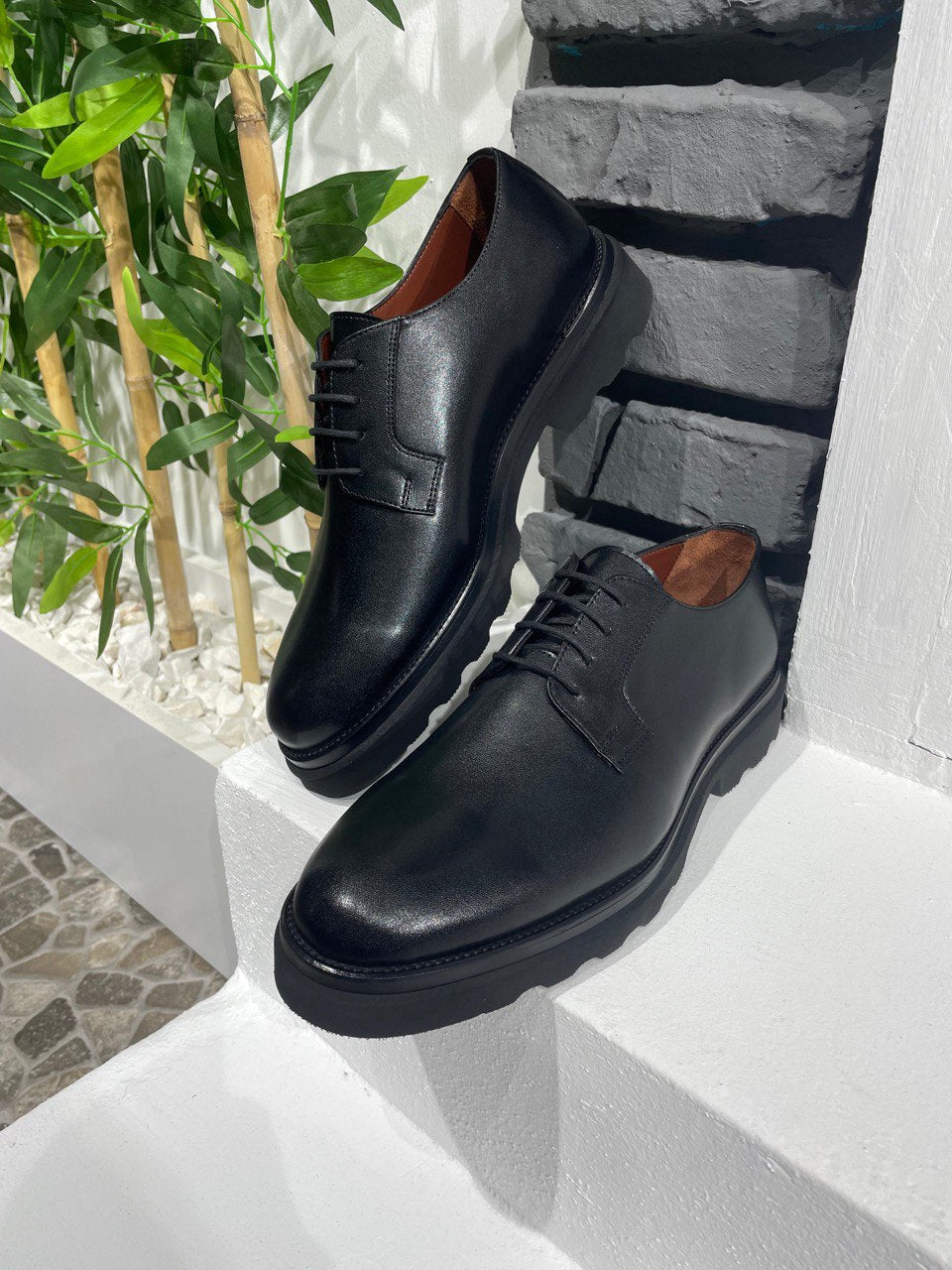 Men's Black Leather Derby Shoes. HolloMen Men's Black Leather Derby Shoes. HolloMen