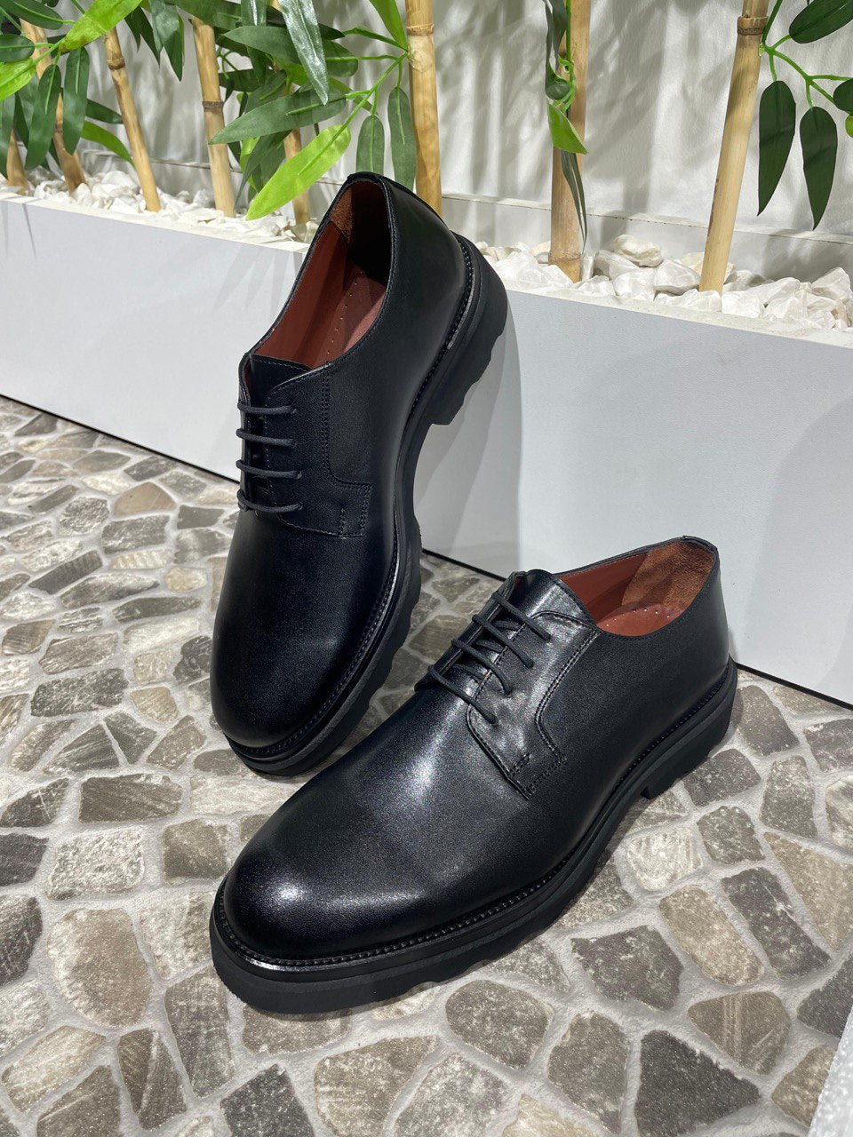 Men's Black Leather Derby Shoes. HolloMen Men's Black Leather Derby Shoes. HolloMen