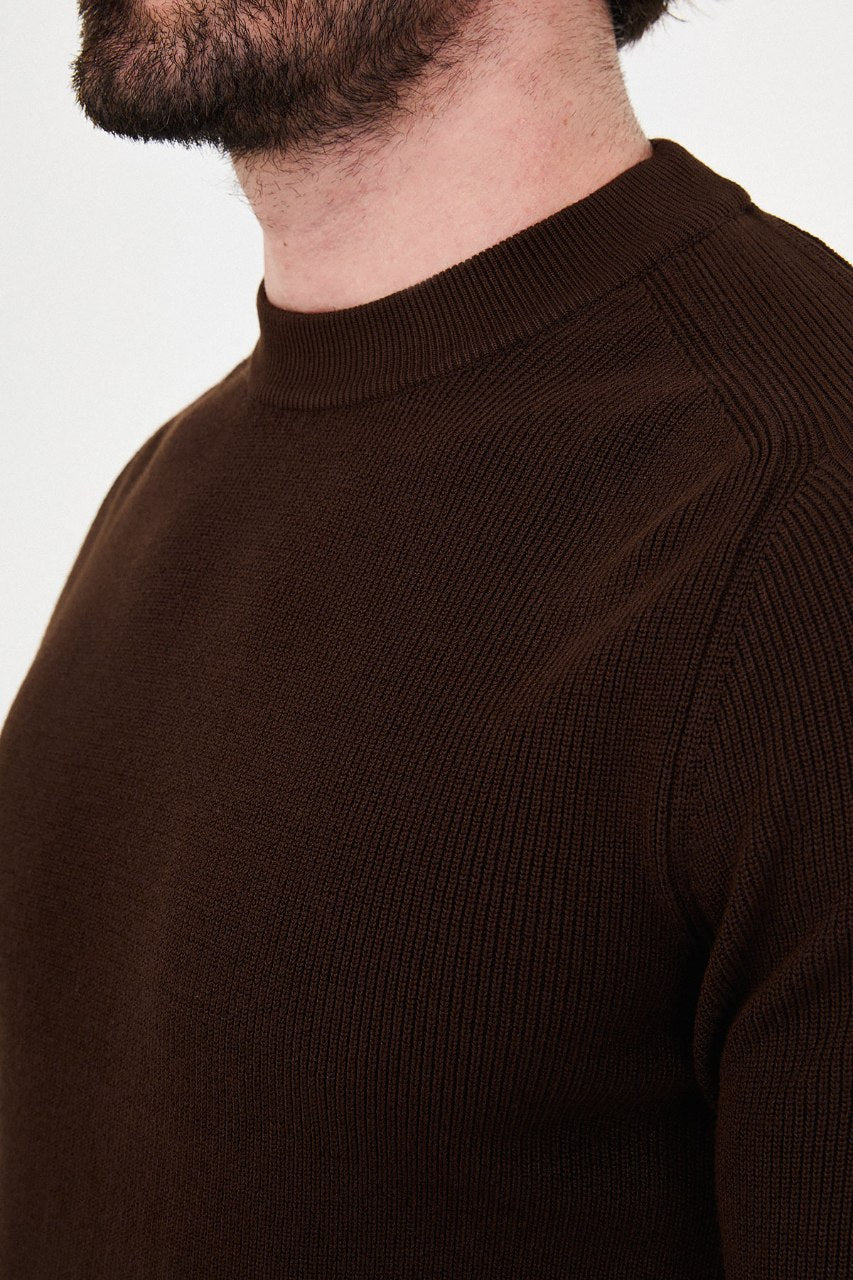 Men’s brown crew neck knit sweater with cotton stretch fabric for fall winter smart casual outfits
