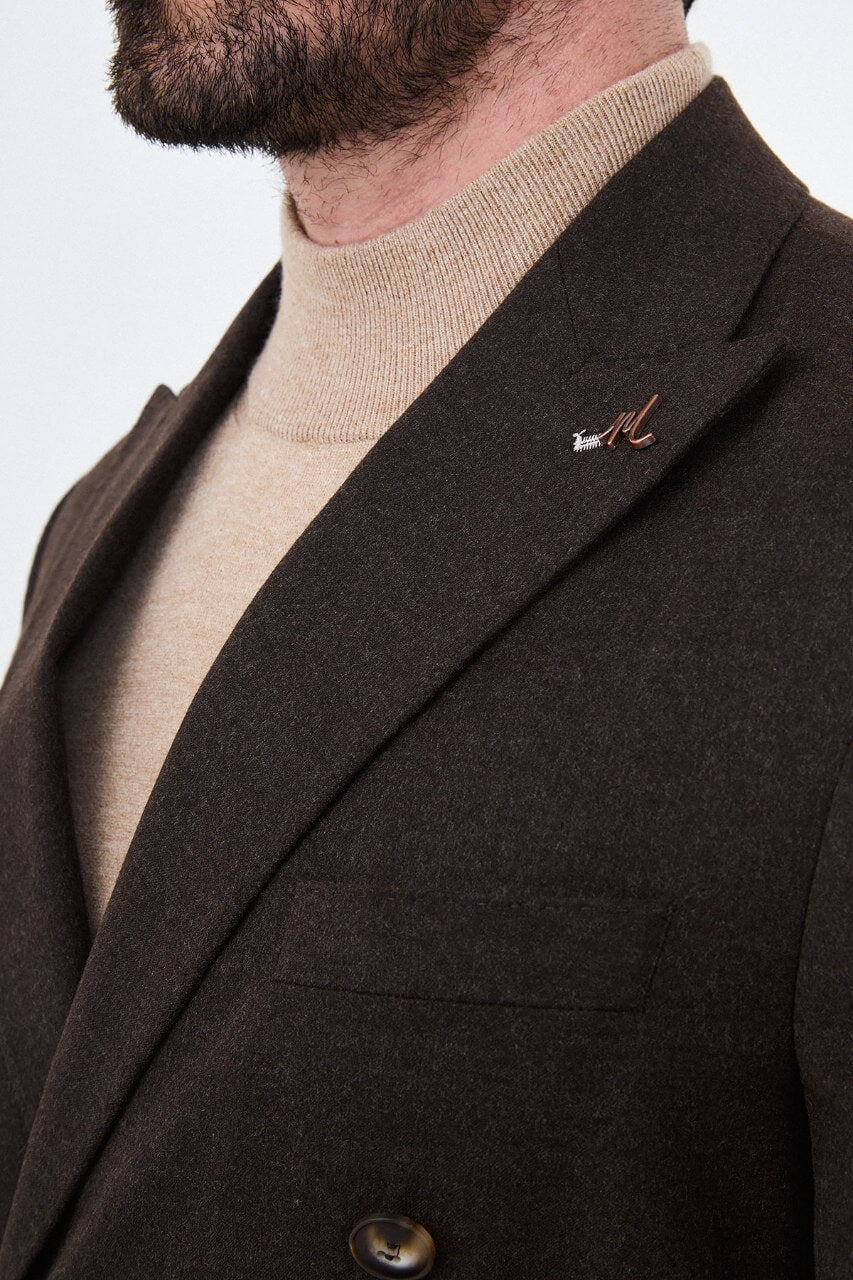 HolloMen men's dark brown double-breasted suit with notch lapels, six-button fastening, and matching trousers.