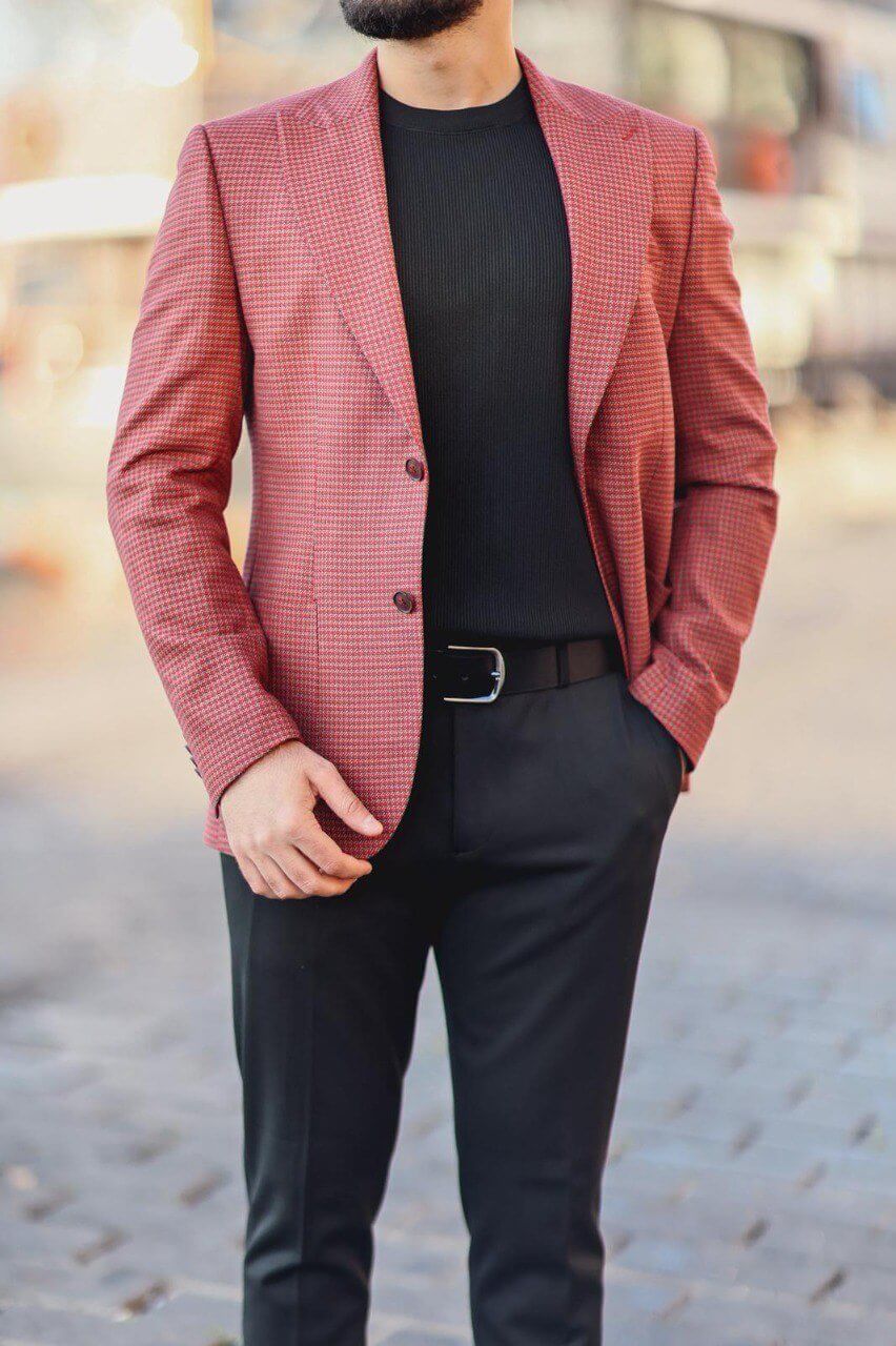 Men’s burgundy patterned slim-fit mono-collar jacket styled with black knit top