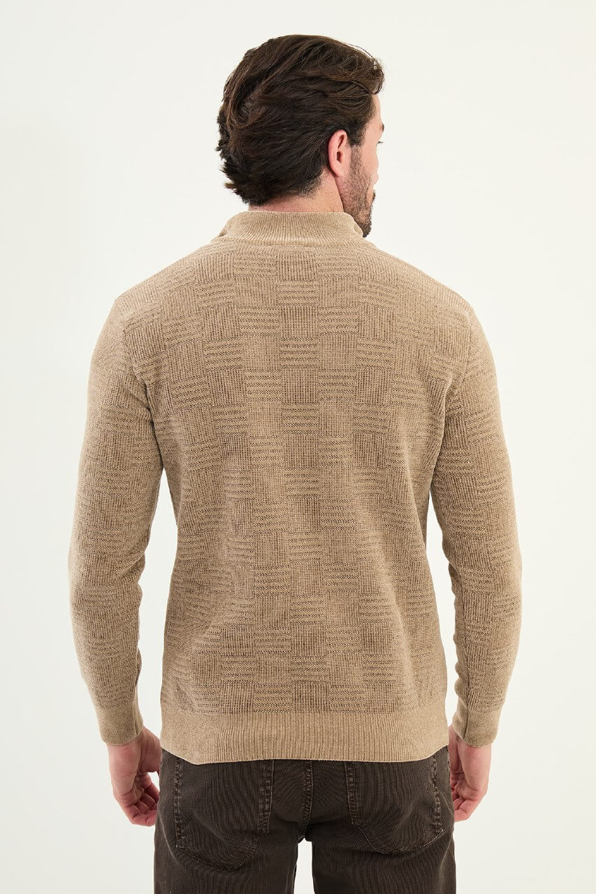 AXIST Men's Beige Slim Fit Knitwear Sweater. – HolloMen