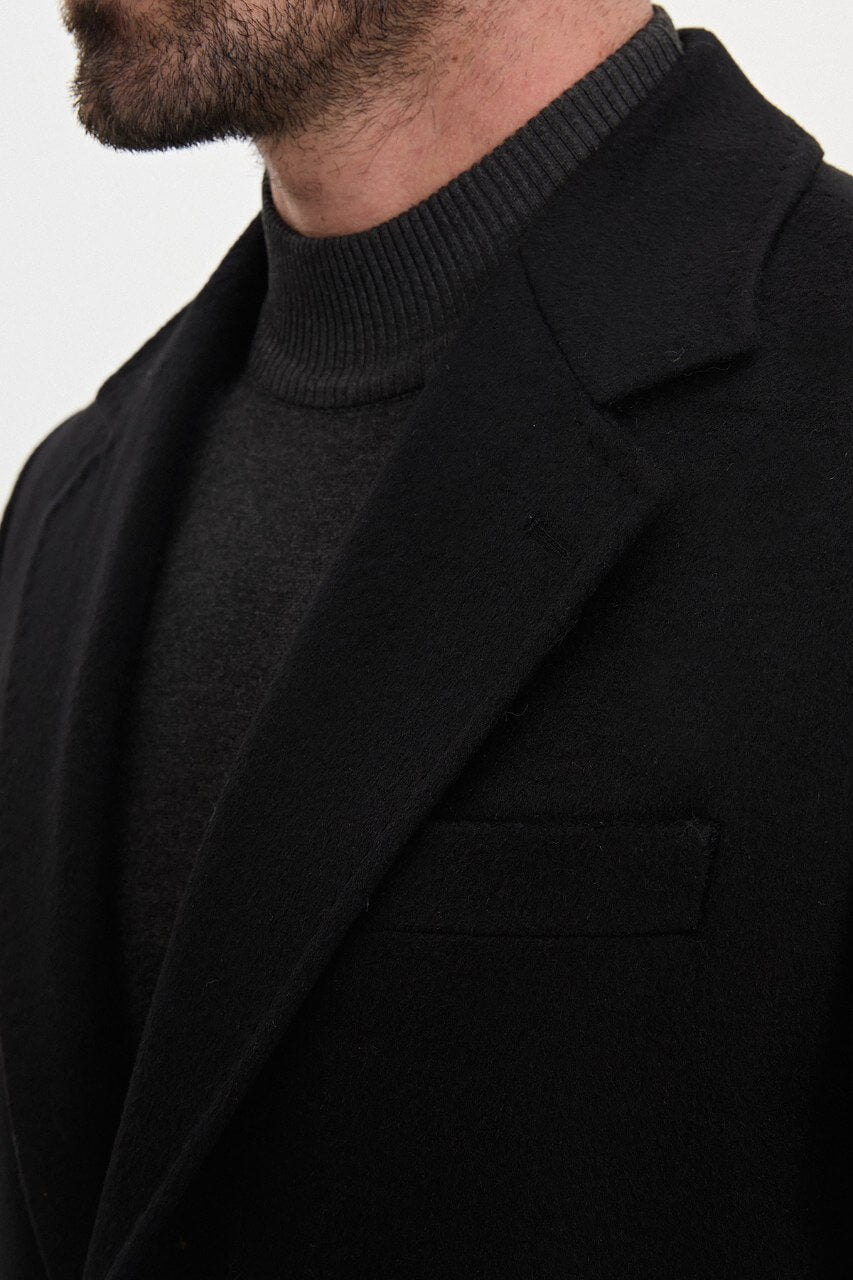 HolloMen men's black wool-blend overcoat with notch lapels, three-button fastening, and tailored silhouette.