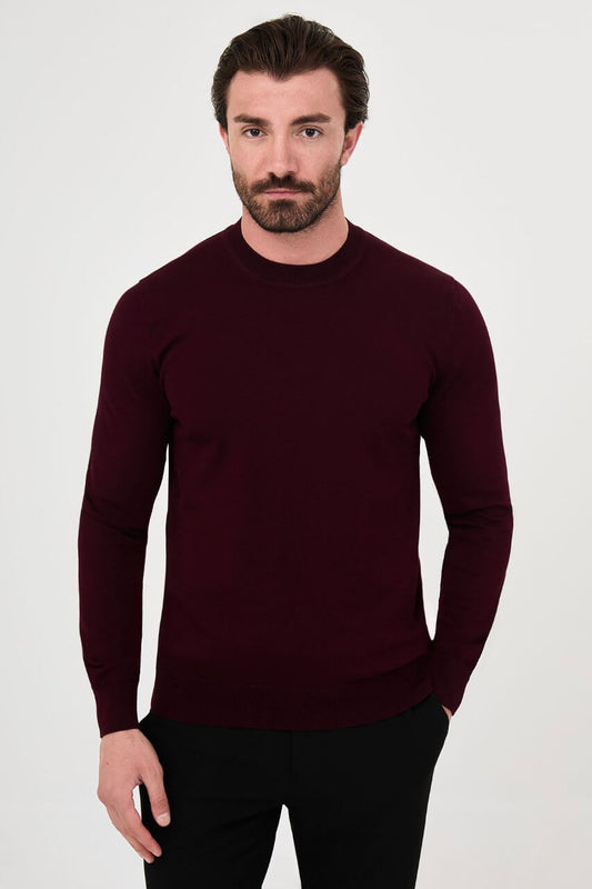 Men’s burgundy crew neck knit sweater made from cotton stretch fabric for fall winter smart casual style