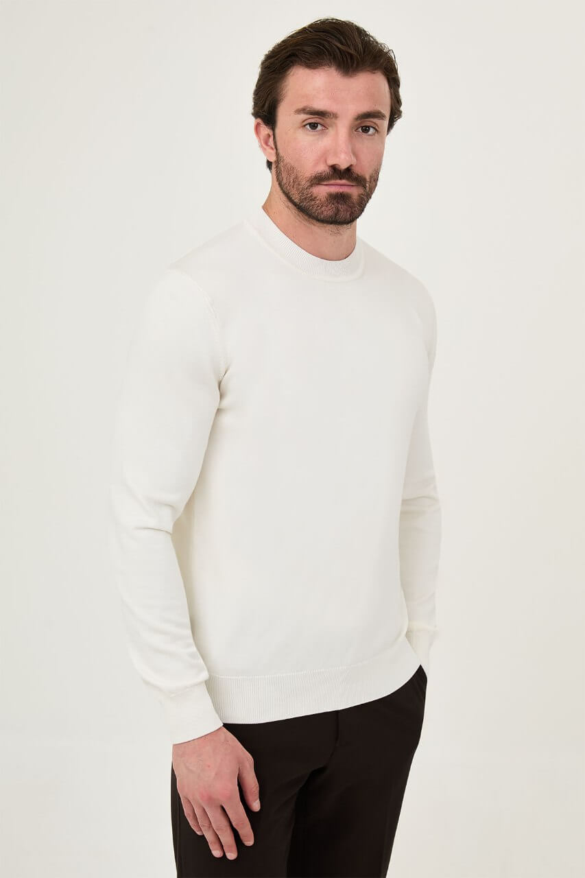 Men’s ecru crew neck knit sweater with cotton stretch fabric for fall winter smart casual styling