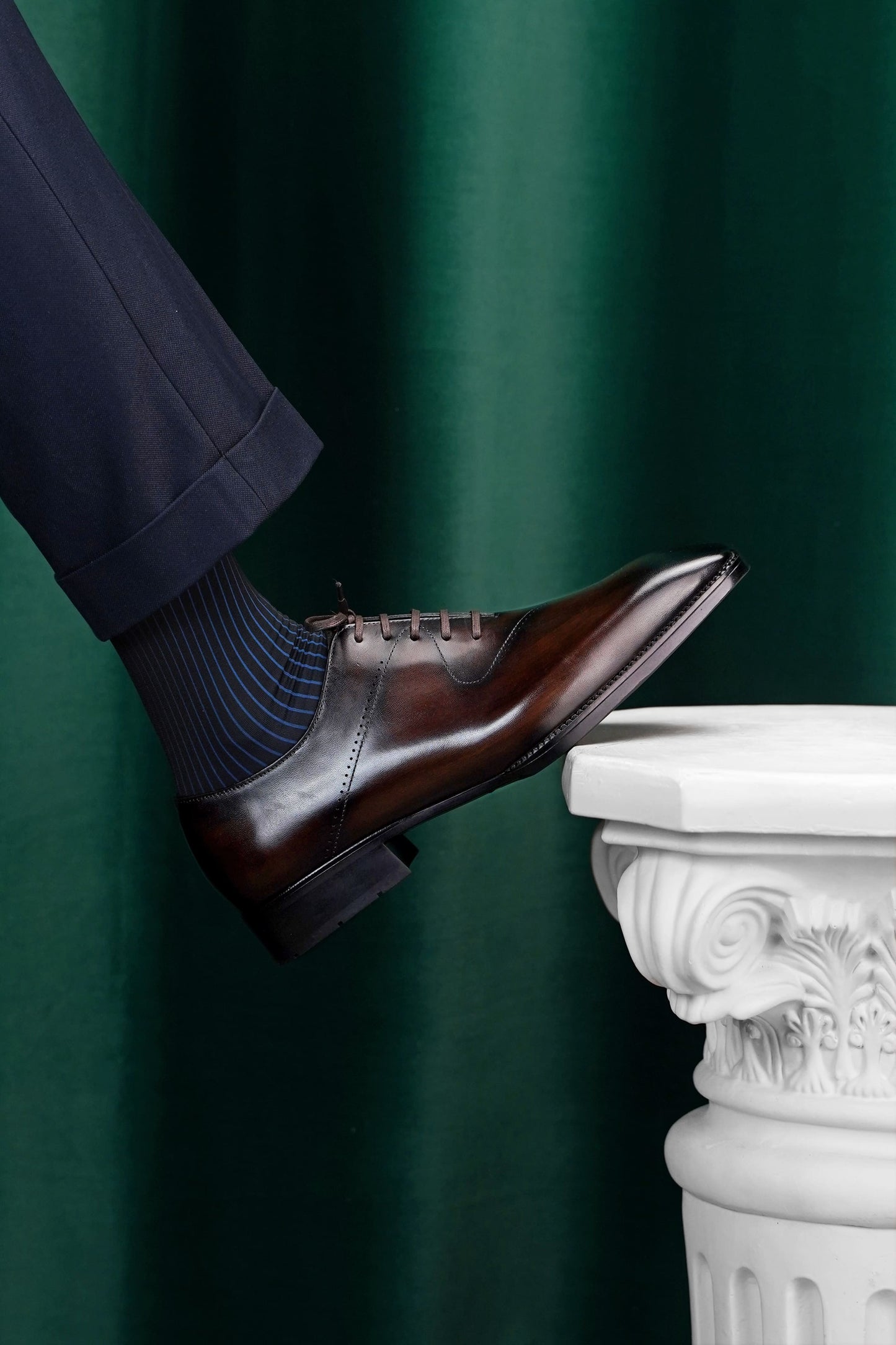 Men’s dark brown leather cap toe Oxford dress shoes featuring a polished finish, lace-up closure, sleek tapered toe, and classic formal silhouette.