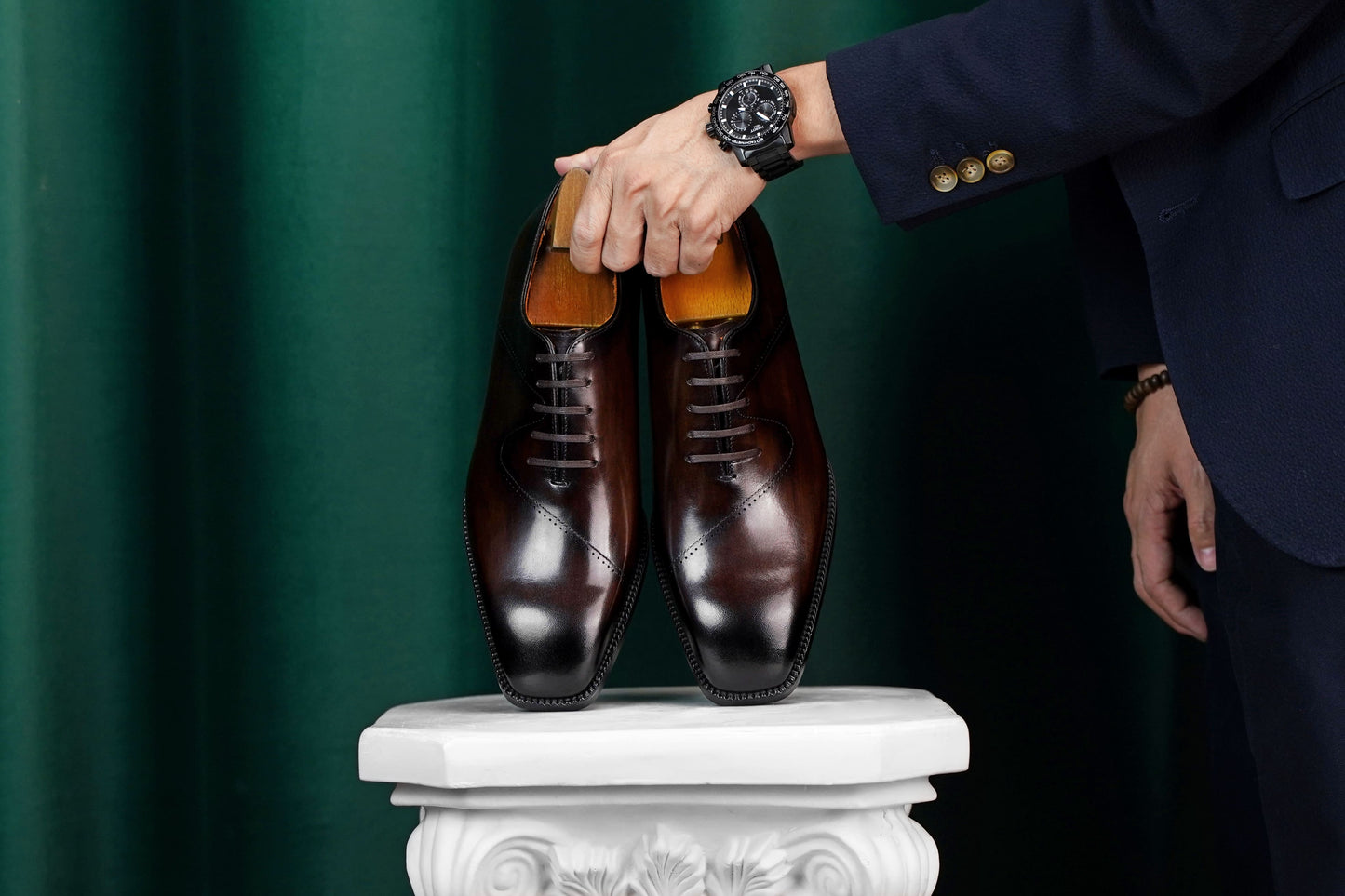 Men’s dark brown leather cap toe Oxford dress shoes featuring a polished finish, lace-up closure, sleek tapered toe, and classic formal silhouette.