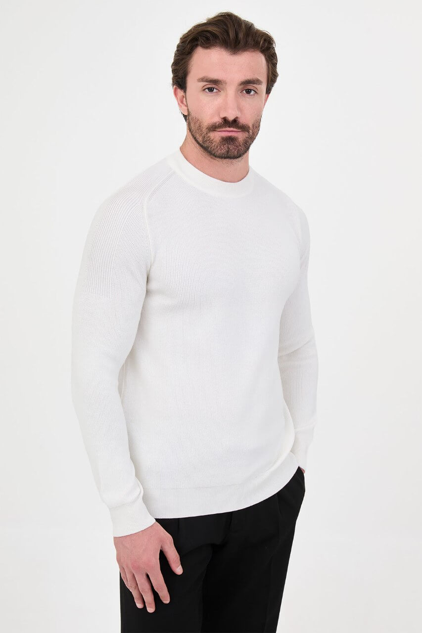 Men’s ecru crew neck knit sweater with cotton stretch fabric for fall winter smart casual outfits