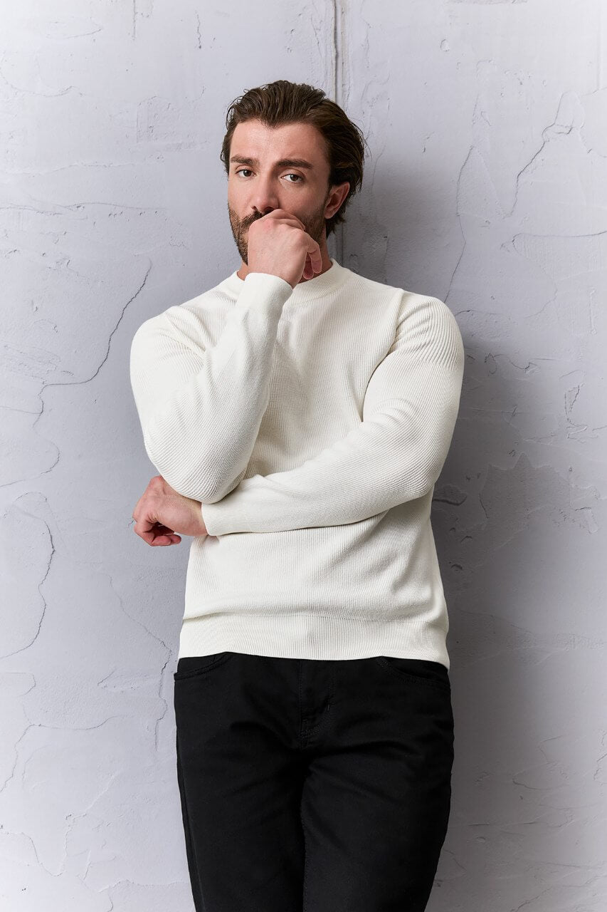 Men’s ecru crew neck knit sweater with cotton stretch fabric for fall winter smart casual outfits
