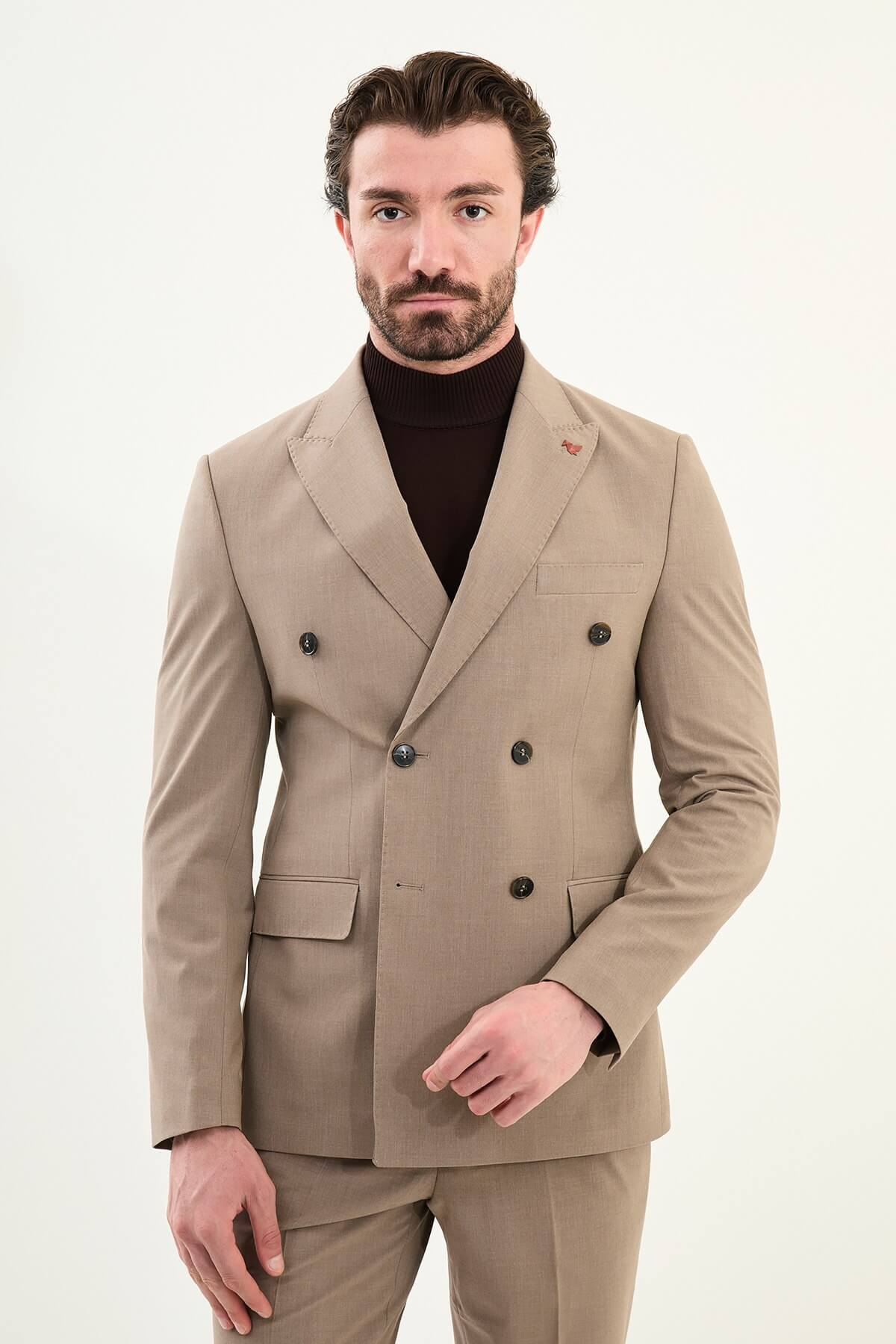 Courchevel Double Breasted Suit — Sandstone | HolloMen
