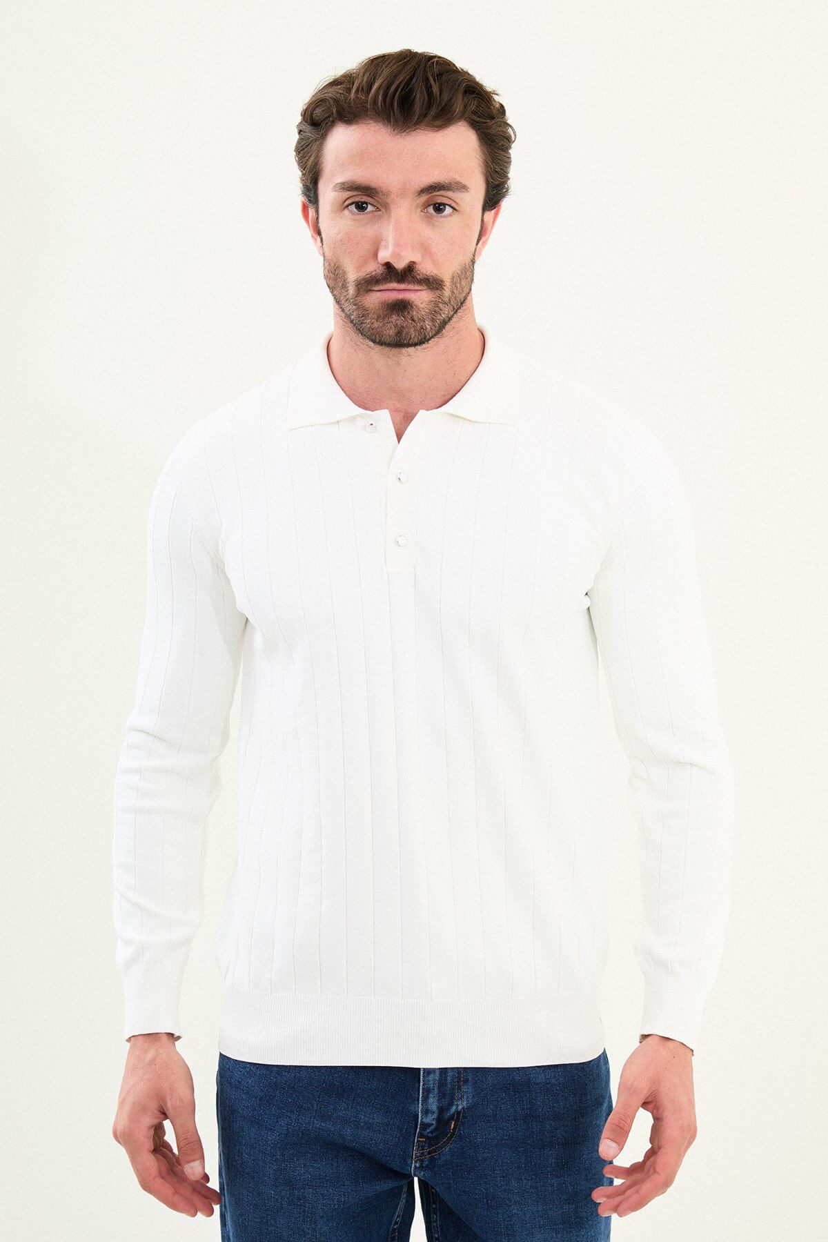 Men’s ecru ribbed polo sweater with vertical knit pattern, slim fit smart casual knit styled with blue jeans