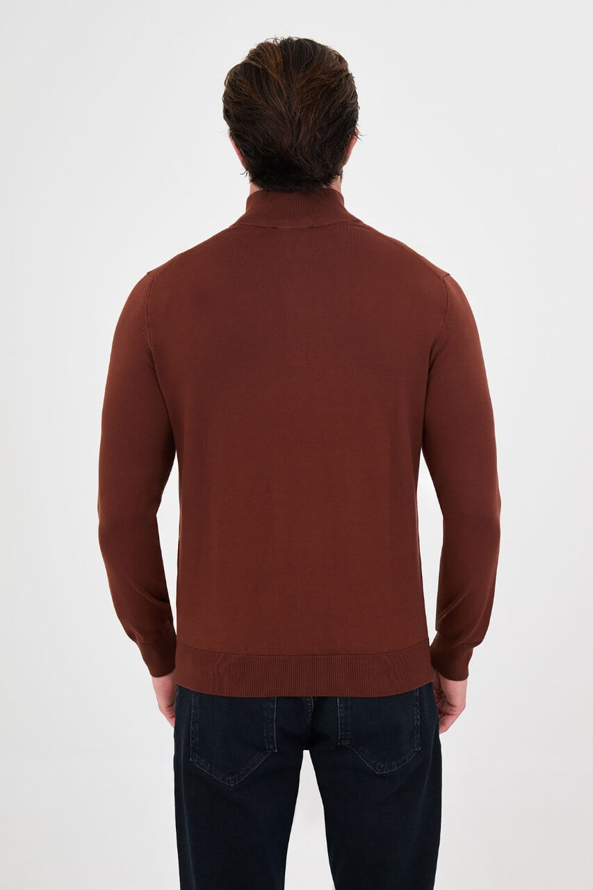 Men's tile textured crew neck knit sweater for fall winter menswear.