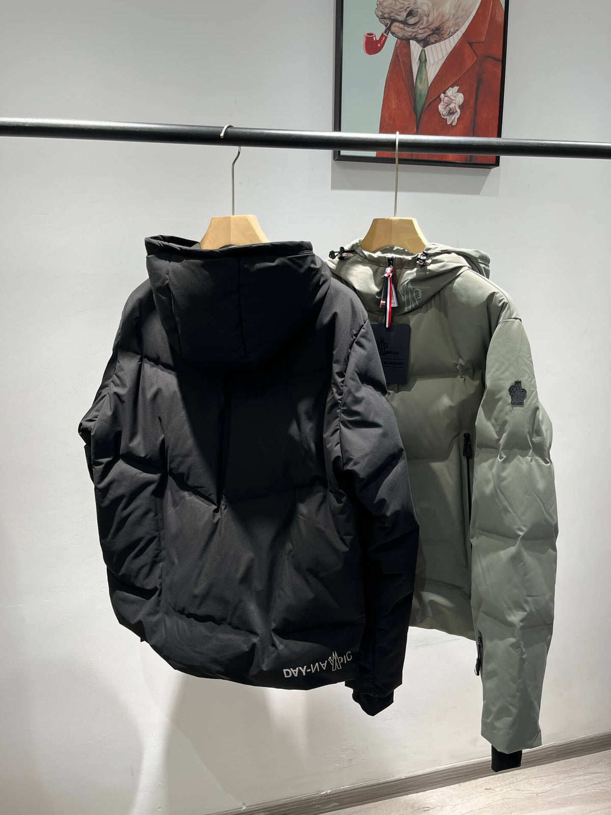 Moncler Grenoble Arcezas Short Down Jacket – Black