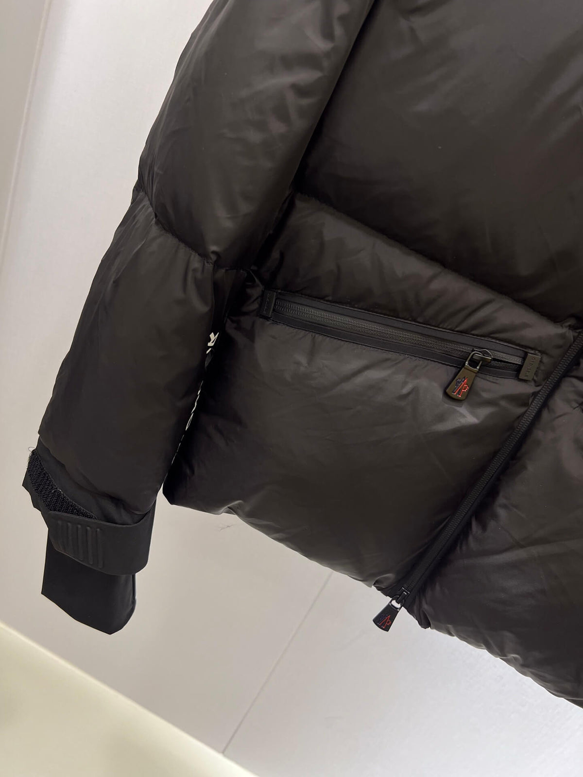 Moncler Grenoble Verdons Puffer Jacket – Black