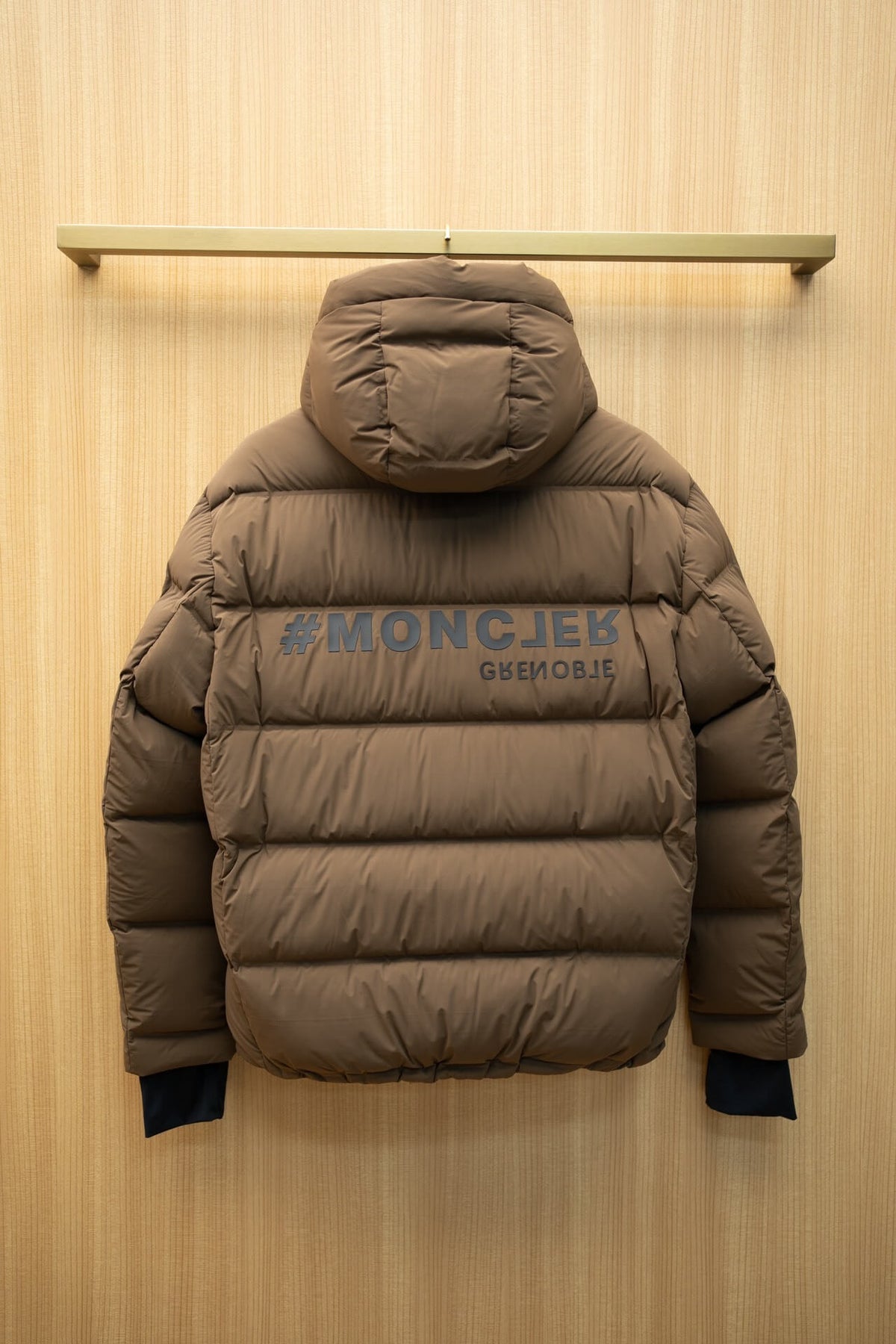 Moncler Grenoble Isorno Hooded Insulated Ski Jacket – Brown