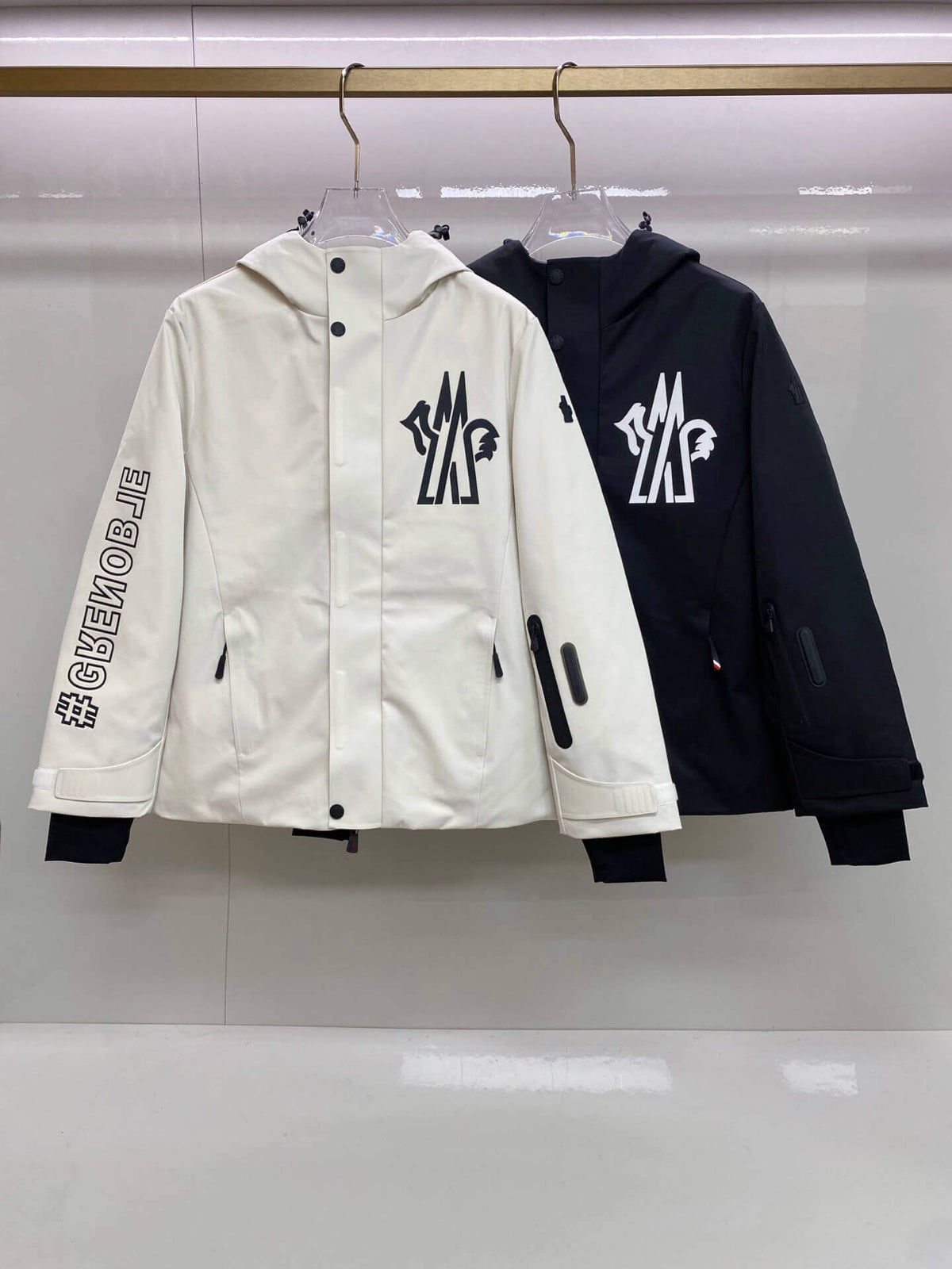 Moncler Grenoble Moriond GORE-TEX Hooded Jacket in Black
