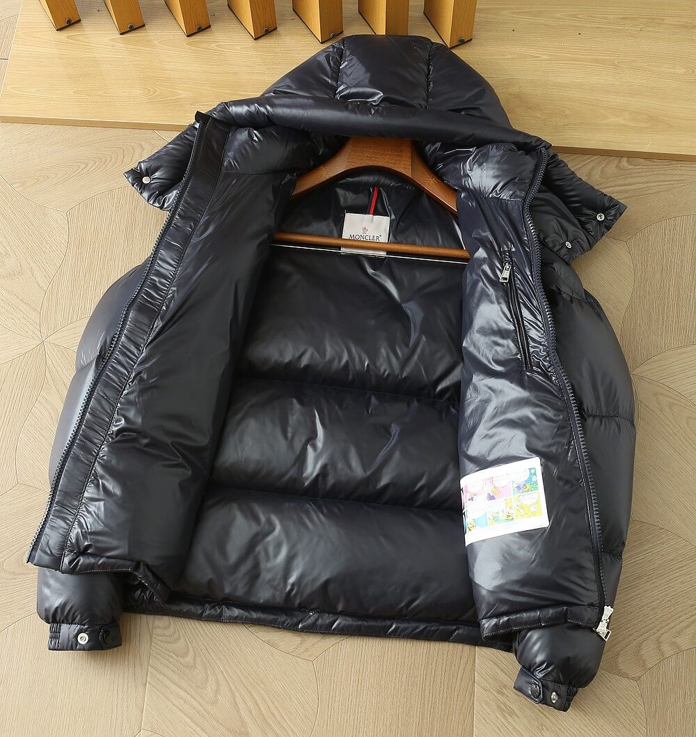 Moncler Montbeliard Hooded Short Down Jacket in Black