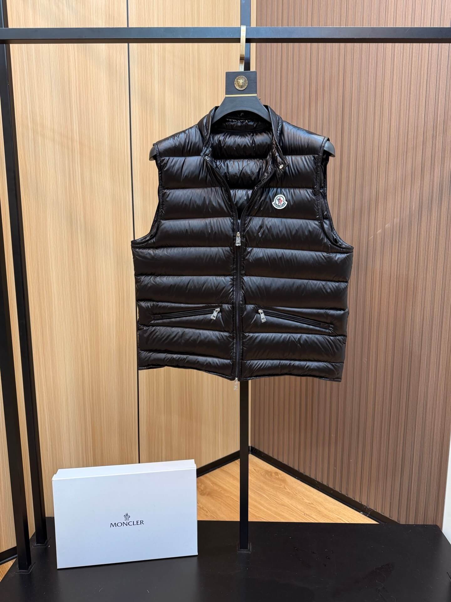 Moncler Gui Black Packable Down Gilet. – HolloMen