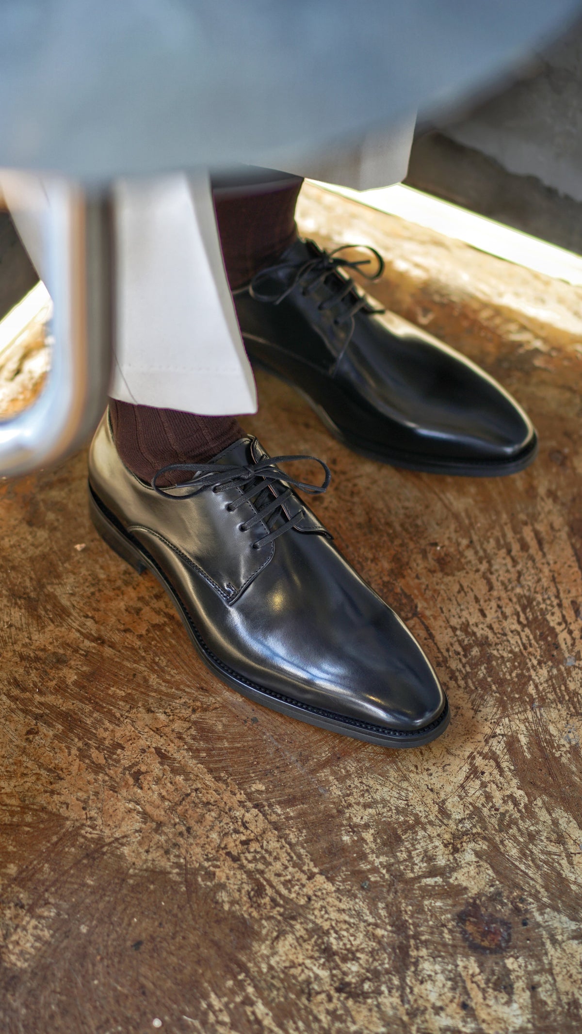 Sleek Black Plain-Toe Derby Shoes – HolloMen