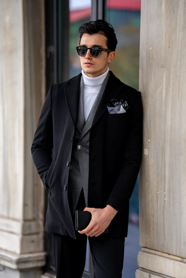 The Ultimate Black Men's Coat – HolloMen