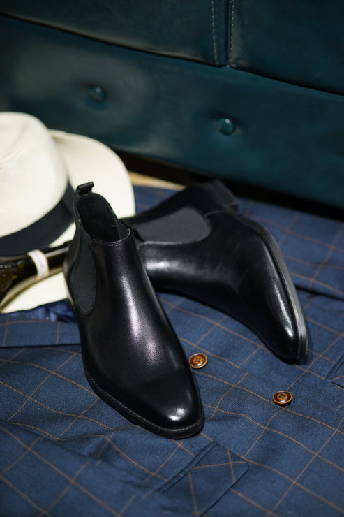Men's Black Chelsea Boots main image 0
