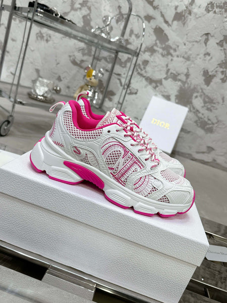 WOMENSCDCHRONOTRAINERS-