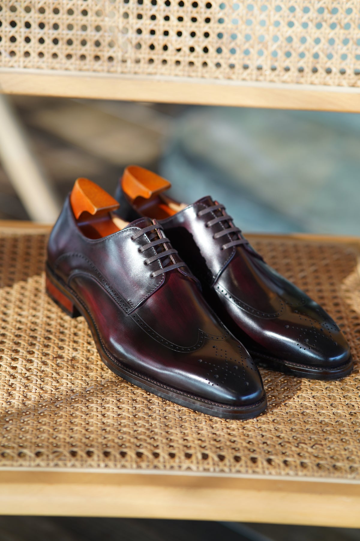 Burgundy Wingtip Brogue Derby Shoes – HolloMen display picture 1