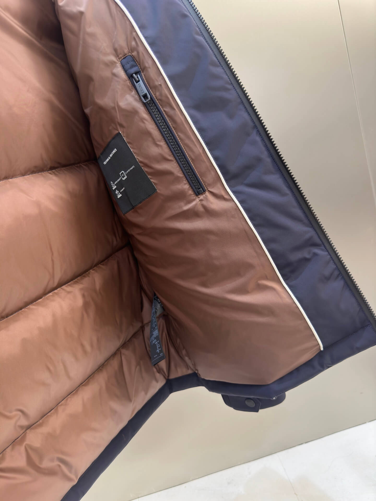 Chaqueta de plumas con capucha Zegna para hombre - Azul marino