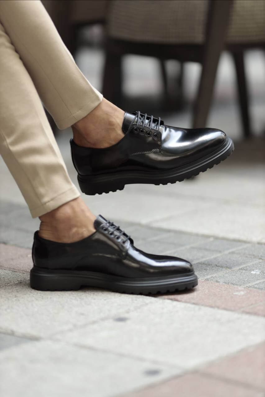 Black Casual Shoe - Unmatched Elegance and Sophistication â HolloMen