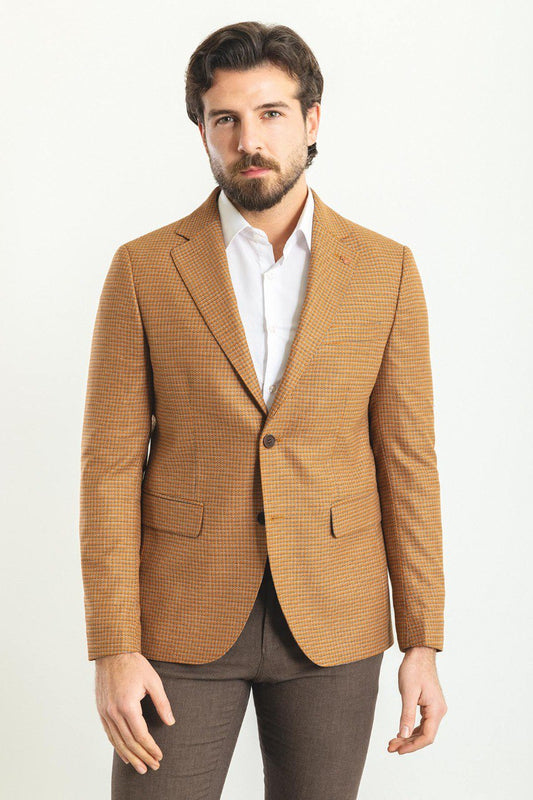 HolloMen camel checkered blazer showcasing timeless elegance and modern flair.
