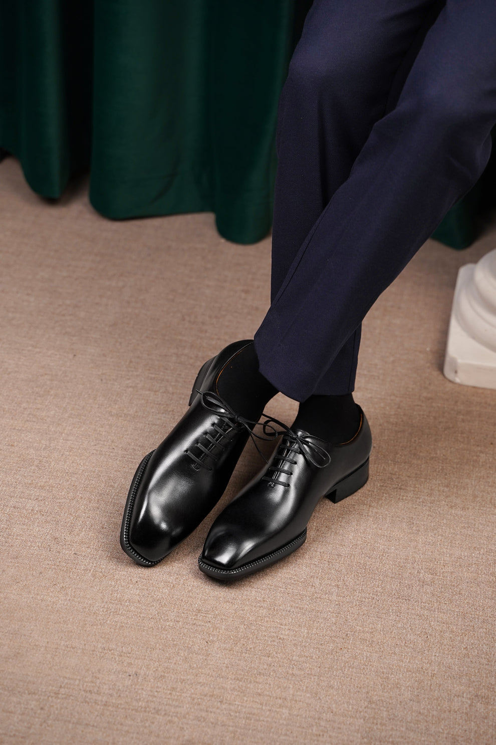 Black Wholecut Oxford