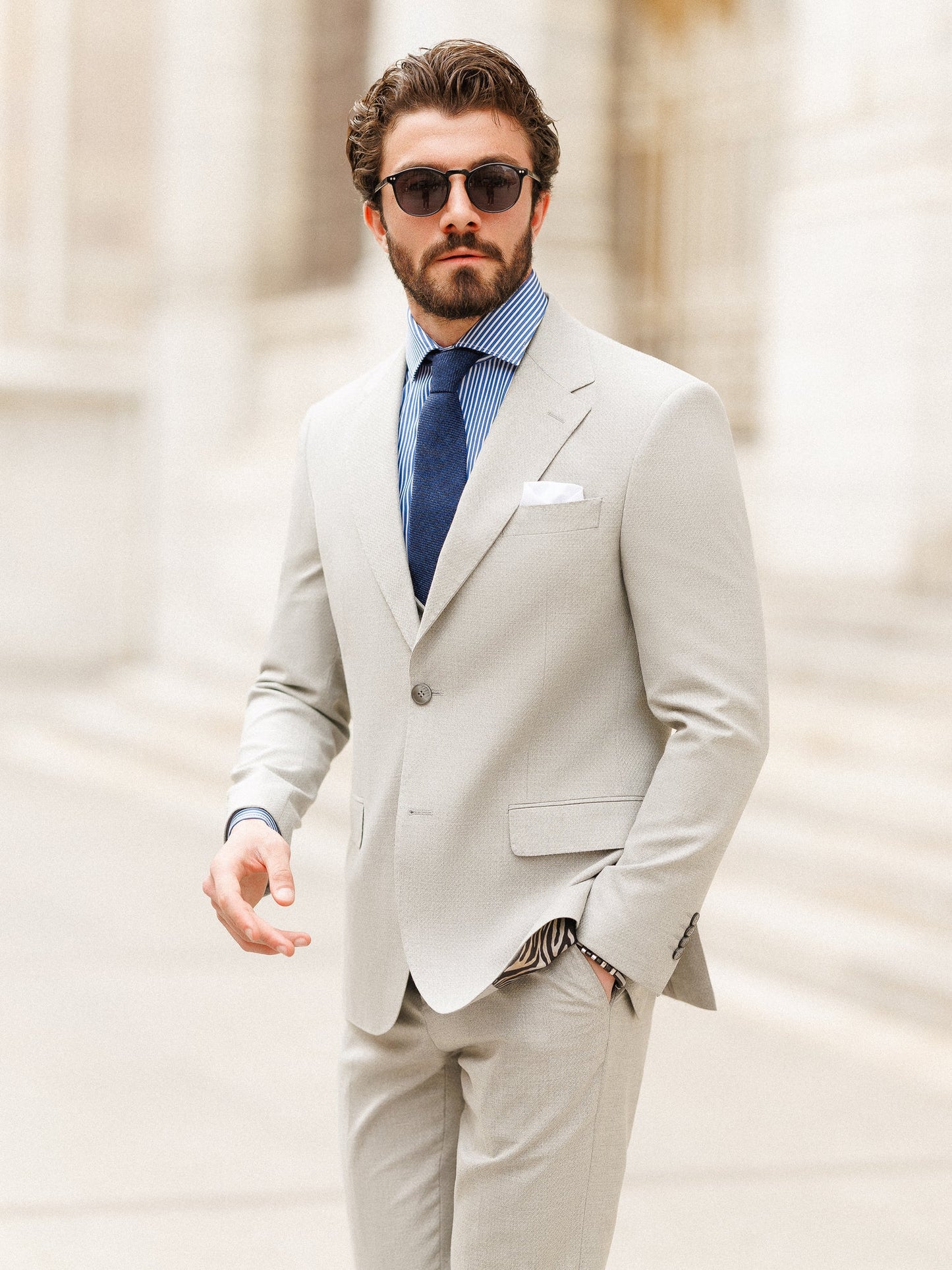 Grauer Slim-Fit-Anzug, 3-teilig