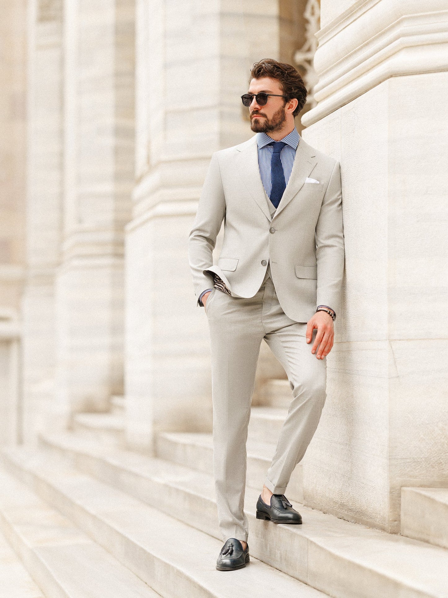 Grauer Slim-Fit-Anzug, 3-teilig