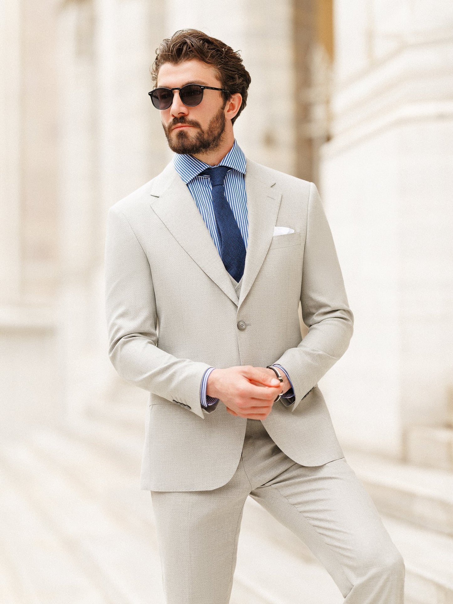 Grauer Slim-Fit-Anzug, 3-teilig