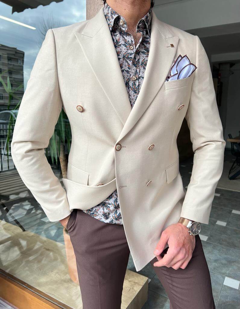  Beige double-breasted long jacket