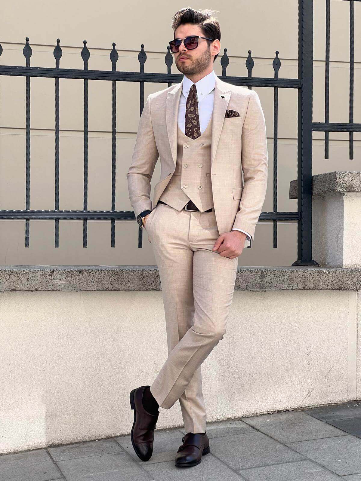 Beige suits for men! Introducing the hottest outfits and items that are  rich yet light | Men's Fashion Media OTOKOMAE