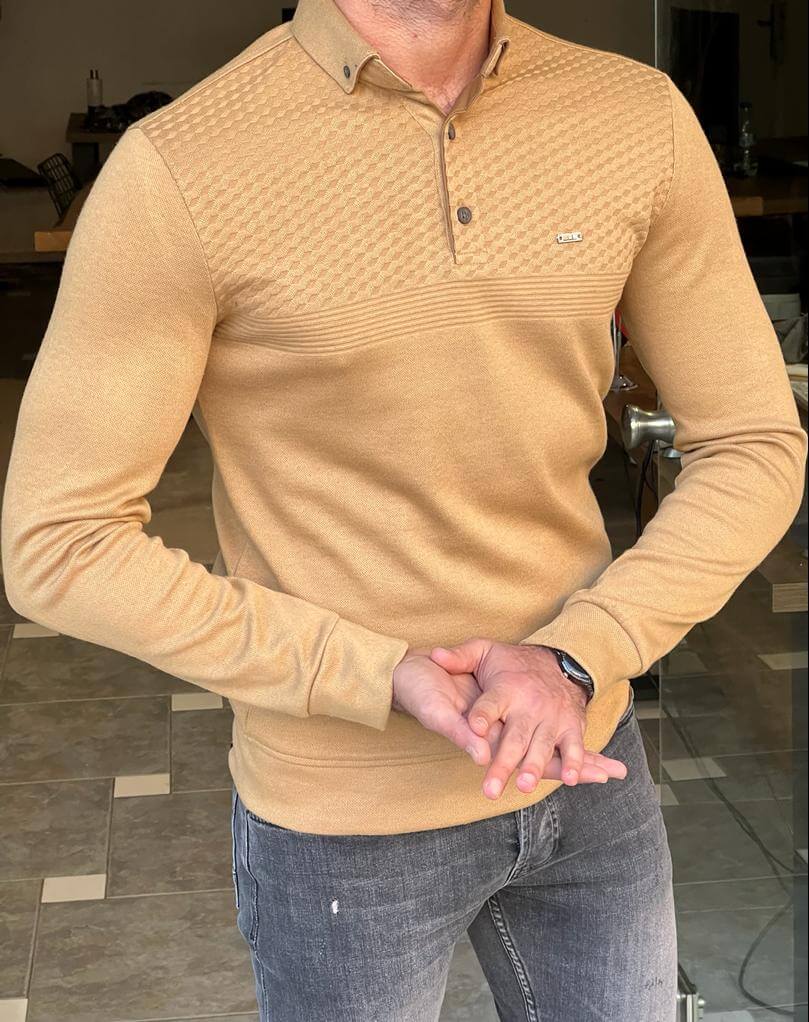 A camel knitwear garment with a polo collar, providing a stylish and comfortable option for casual or semi-formal attire.