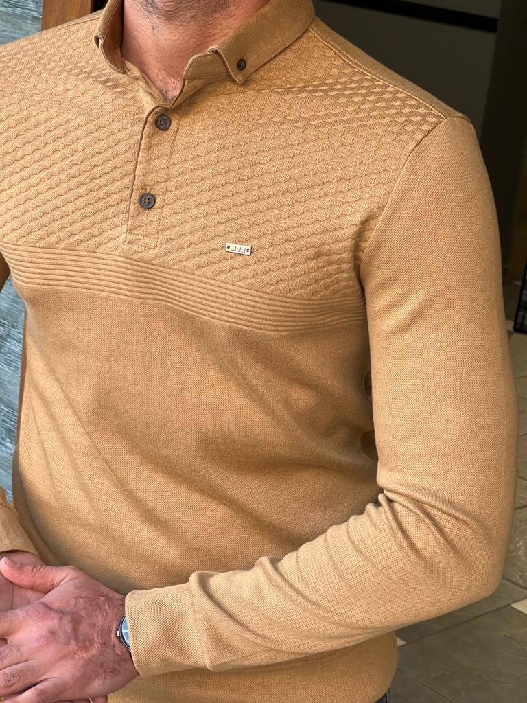A camel knitwear garment with a polo collar, providing a stylish and comfortable option for casual or semi-formal attire.