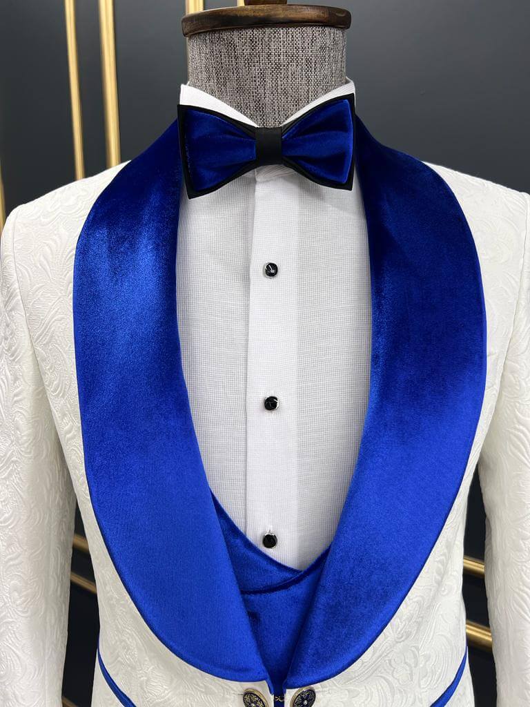 Tuxedo branco e azul Carey