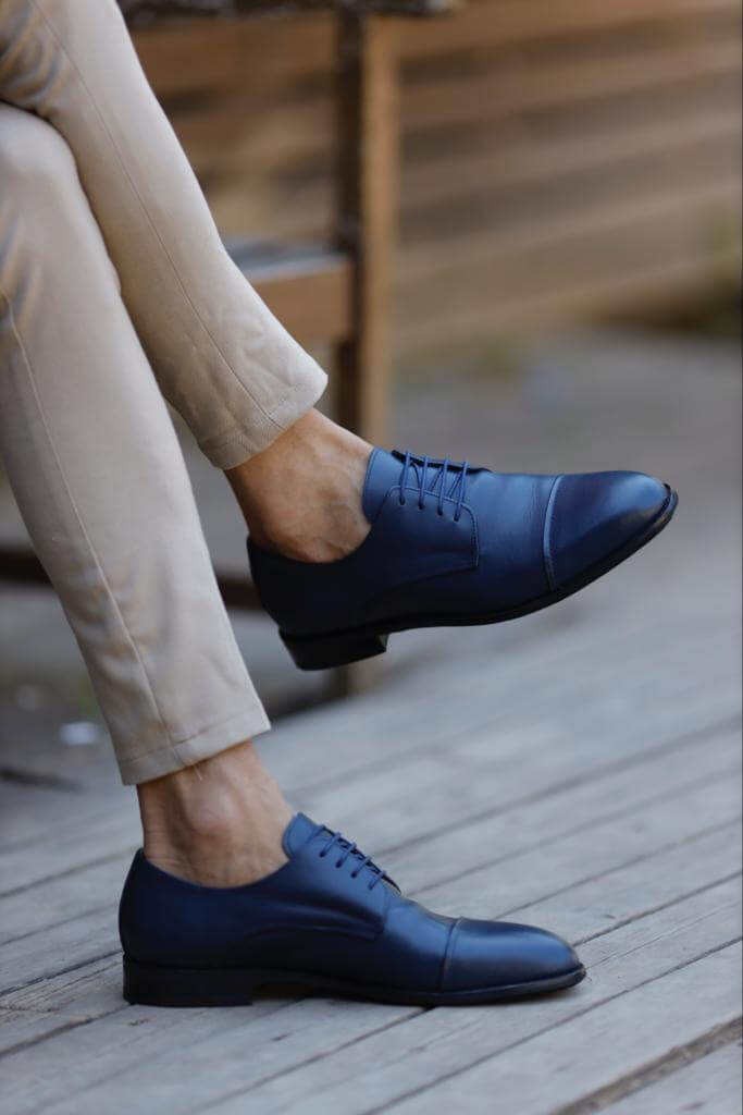 حذاء أوكسفورد أزرق كلاسيكي