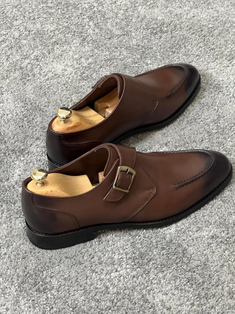 Classic Brown Buckled Shoe – HolloMen
